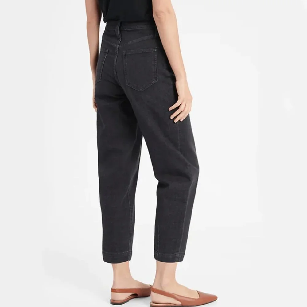 NWT Banana Republic Petite High-Rise Black Wash Barrel Jean - Picture 5 of 7
